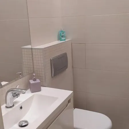 Szczesliwicka Apartman *